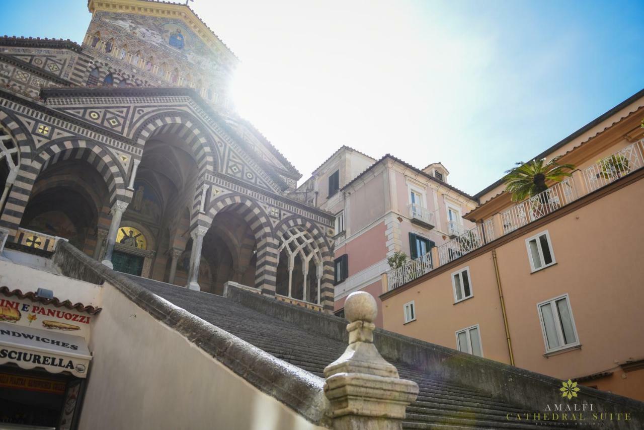 Amalfi Cathedral Suite ภายนอก รูปภาพ
